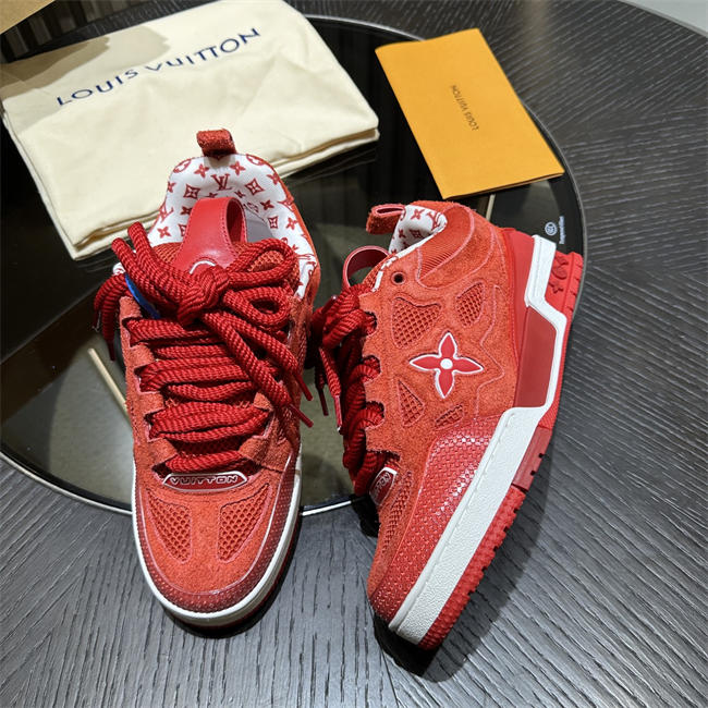 Lv Trainer Sneaker