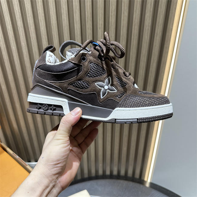 Lv Trainer Sneaker