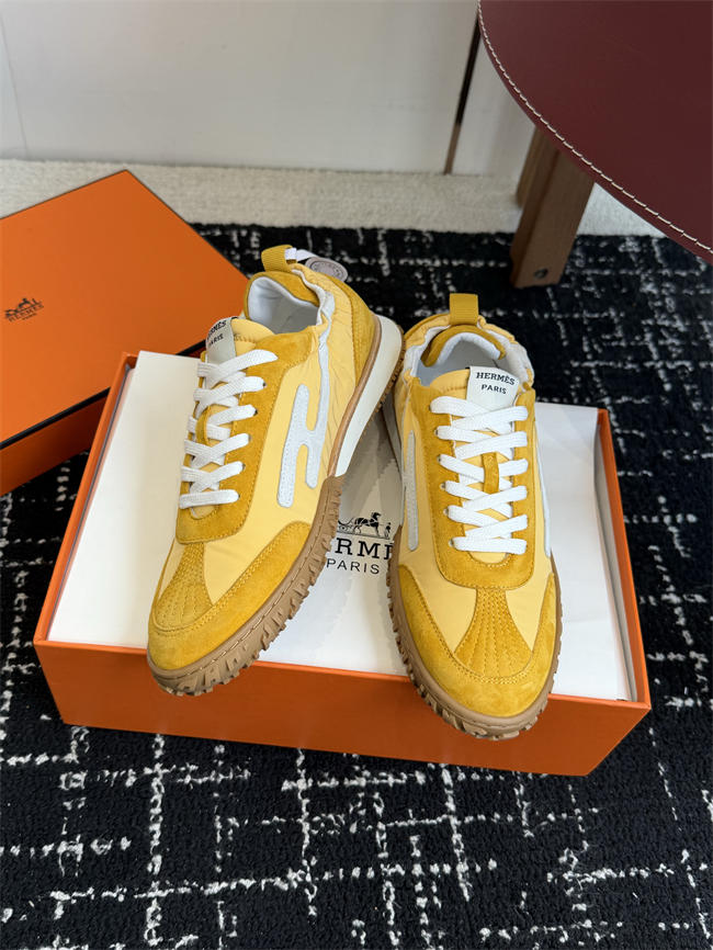 HER MES Sneaker