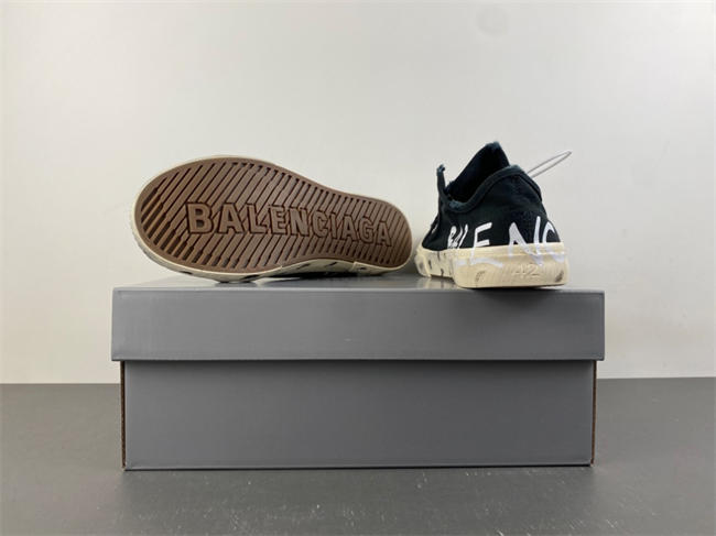 Ba1en*iaga Paris Low