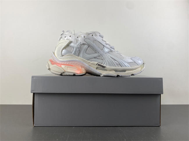 Ba1en*iaga RUNNER LED