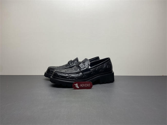 Lv Loafer085