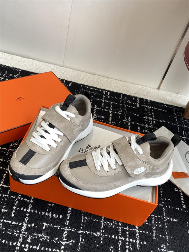 HER MES Sneaker