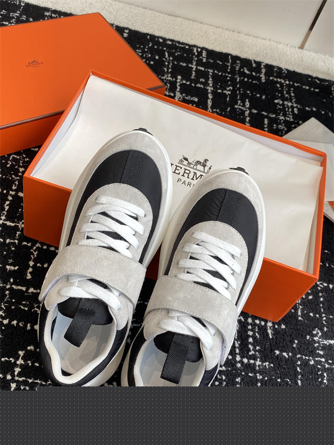 HER MES Sneaker