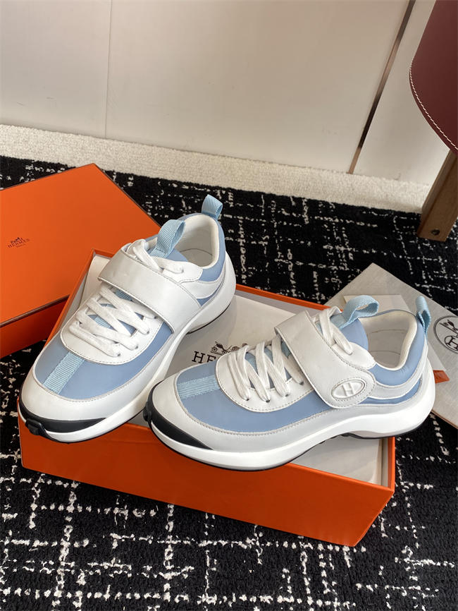 HER MES Sneaker