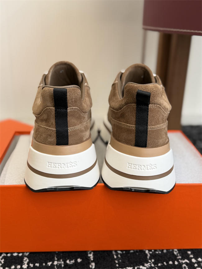 HER MES Sneaker
