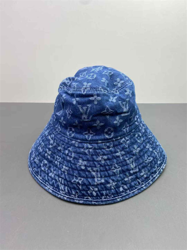 LV De*1m Bucket Hat