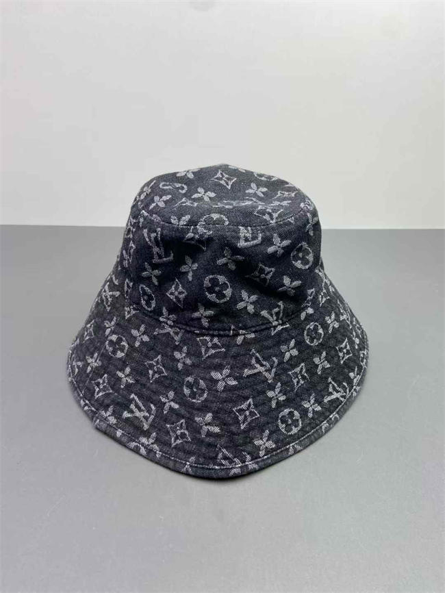 LV De*1m Bucket Hat