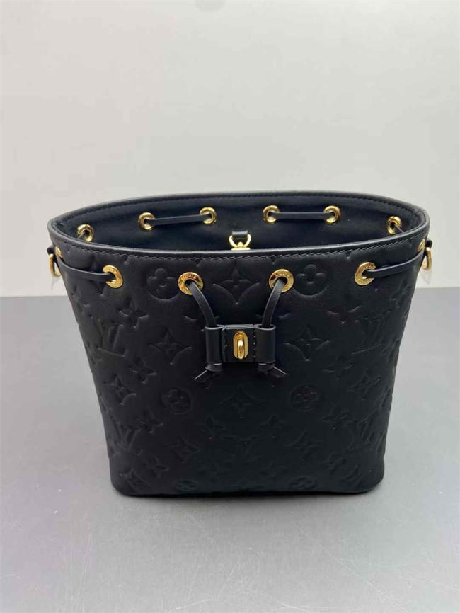 L0vis Vvtt0n Coussin Bucket