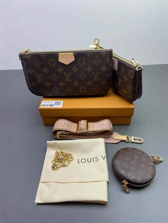 Monogram Multi Pochette Accessoires Rose
