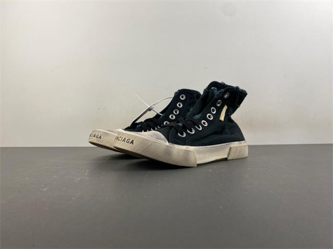 Ba1en*iaga Paris High