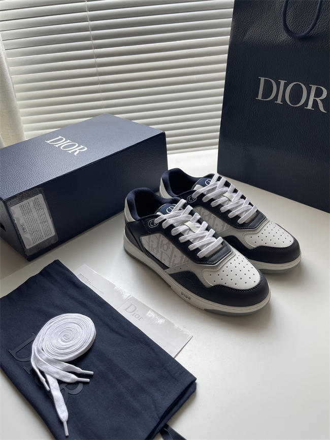Dr B27 Sneaker
