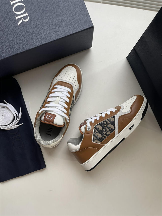 Dr B27 Sneaker