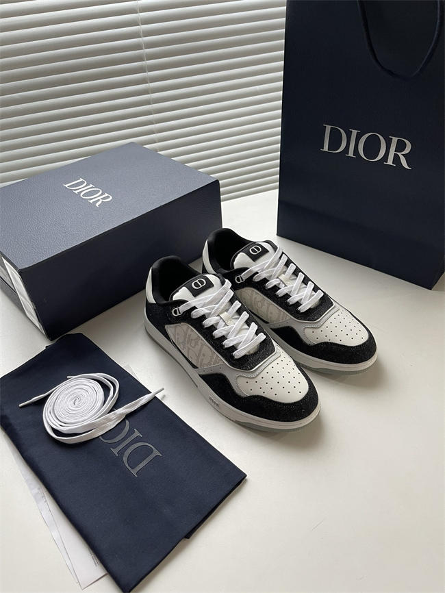 Dr B27 Sneaker