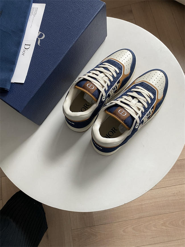 Dr B27 Sneaker