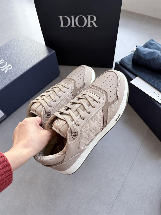 Dr B27 Sneaker