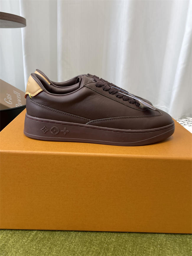 Lv Sneaker