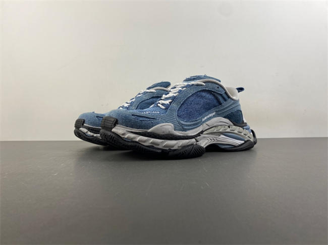 Ba1en*iaga Triple S.2 865849-WTRS2-0310