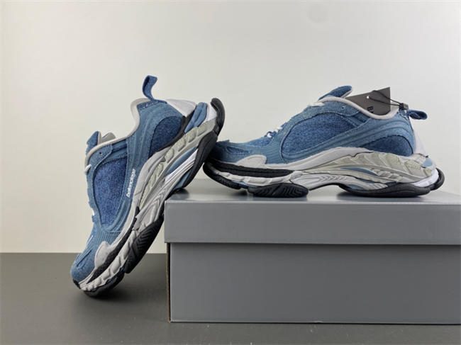 Ba1en*iaga Triple S.2 865849-WTRS2-0310