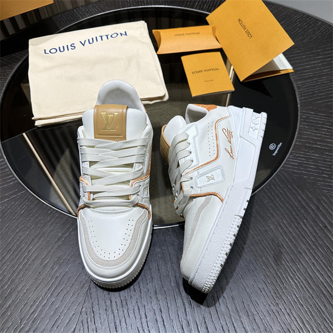 Lv Trainer Sneaker