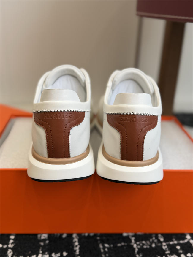HER MES Sneaker